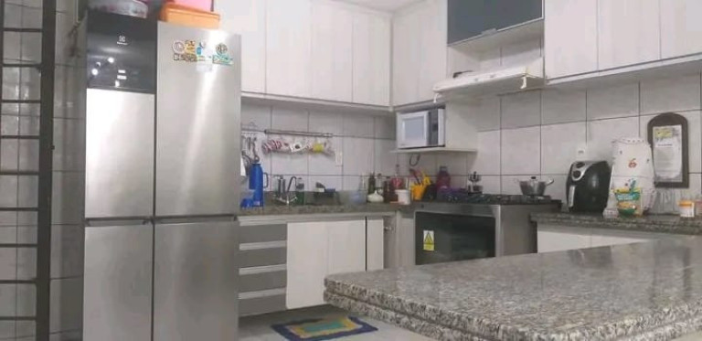 Imagem Casa com 3 Quartos à Venda, 300 m² em Dirceu Arcoverde I - Teresina Imagem Casa com 3 Quartos à Venda, 300 m² em Dirceu Arcoverde I - Teresina