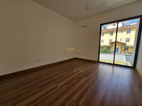 Imagem Casa com 4 Quartos à Venda, 150 m² em Tijuca - Teresópolis Imagem Casa com 4 Quartos à Venda, 150 m² em Tijuca - Teresópolis