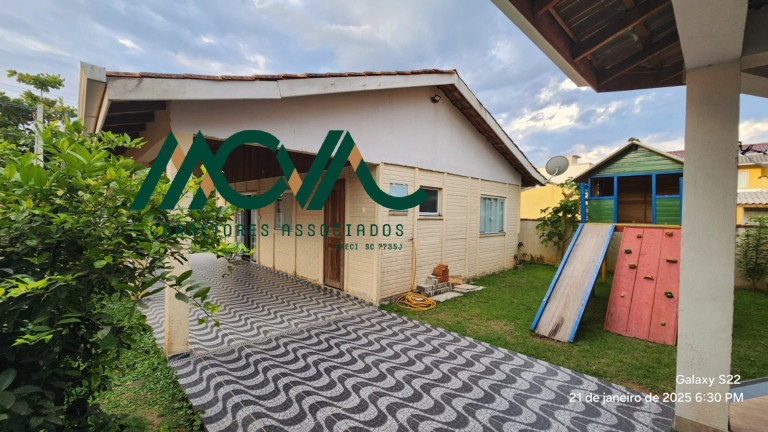 Imagem Casa com 4 Quartos para Alugar, 141 m² em Farol Do Itapoá Ii - Itapoá Imagem Casa com 4 Quartos para Alugar, 141 m² em Farol Do Itapoá Ii - Itapoá