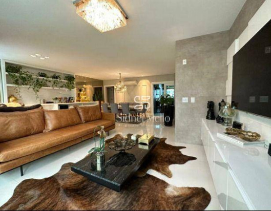 Apartamento com 4 Quartos à Venda, 180 m² em 2 Quadra Centro - Balneário Camboriú