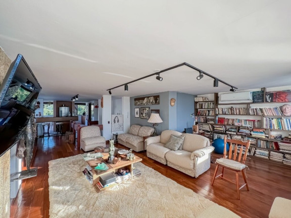 Imagem Imóvel com 3 Quartos à Venda, 323 m² em Moinhos De Vento - Porto Alegre Imagem Imóvel com 3 Quartos à Venda, 323 m² em Moinhos De Vento - Porto Alegre
