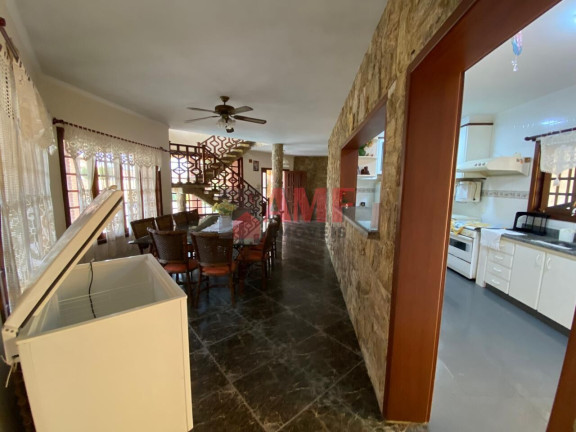 Imagem Sobrado com 7 Quartos à Venda, 438 m² em Grandesp - Itanhaém