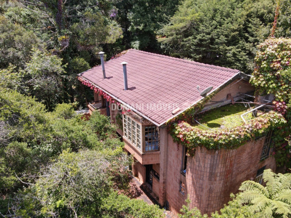 Imagem Casa com 4 Quartos à Venda, 410 m² em Região Do Toriba - Campos Do Jordão Imagem Casa com 4 Quartos à Venda, 410 m² em Região Do Toriba - Campos Do Jordão