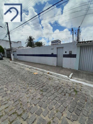 Imagem Casa com 4 Quartos à Venda, 257 m² em Lagoa Nova - Natal
