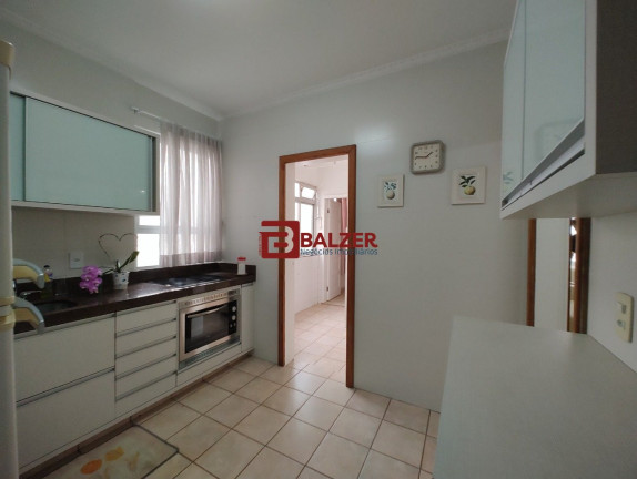 Imagem Apartamento com 3 Quartos à Venda, 117 m² em Centro - Florianópolis Imagem Apartamento com 3 Quartos à Venda, 117 m² em Centro - Florianópolis