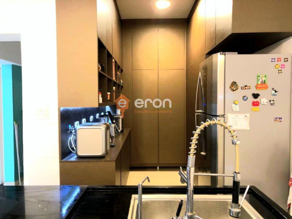 Imagem Casa com 2 Quartos à Venda, 142 m²
