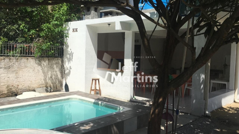 Imagem Casa com 3 Quartos à Venda, 304 m² em Pântano Do Sul - Florianópolis Imagem Casa com 3 Quartos à Venda, 304 m² em Pântano Do Sul - Florianópolis