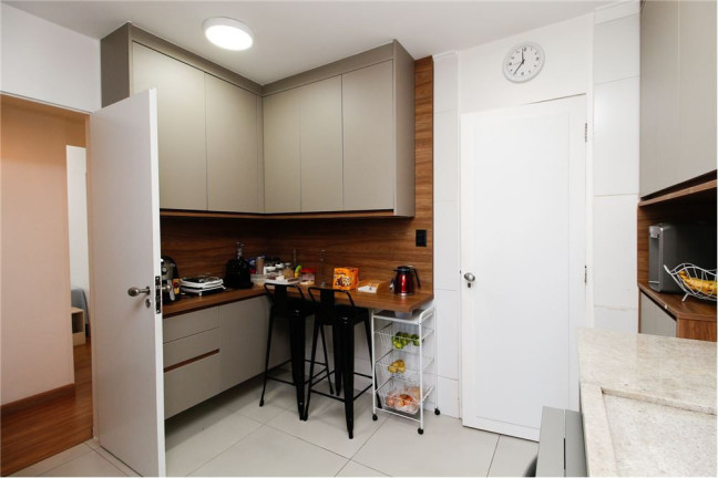 Imagem Apartamento com 4 Quartos à Venda, 138 m² em Aclimação - São Paulo Imagem Apartamento com 4 Quartos à Venda, 138 m² em Aclimação - São Paulo