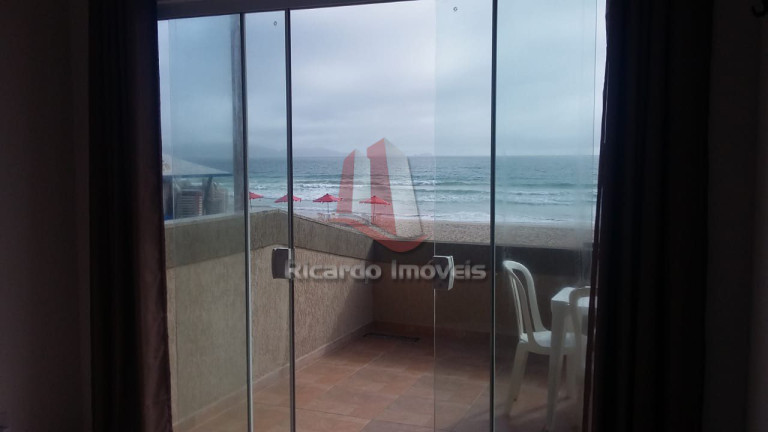 Imagem Imóvel com 3 Quartos à Venda, 100 m² em Peró - Cabo Frio Imagem Imóvel com 3 Quartos à Venda, 100 m² em Peró - Cabo Frio