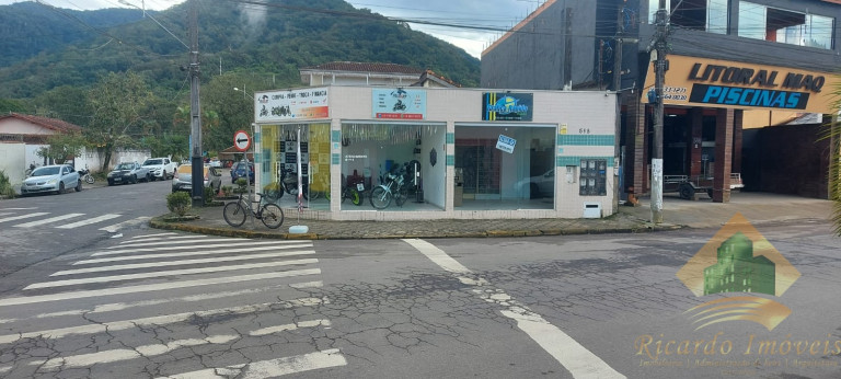 Imagem Casa com 3 Quartos à Venda, 200 m² em Centro - Ubatuba