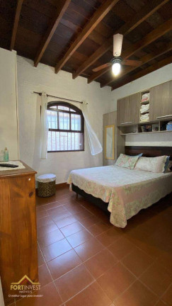 Imagem Imóvel com 5 Quartos à Venda, 200 m² em Canto Do Forte - Praia Grande Imagem Imóvel com 5 Quartos à Venda, 200 m² em Canto Do Forte - Praia Grande