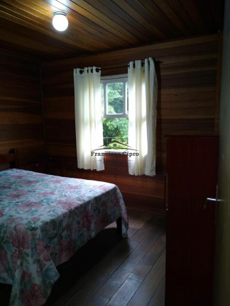 Imagem Sobrado com 3 Quartos à Venda, 234 m² em Santa Barbara - Guaratinguetá Imagem Sobrado com 3 Quartos à Venda, 234 m² em Santa Barbara - Guaratinguetá
