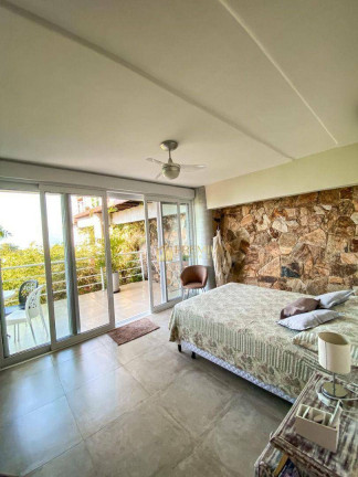 Imagem Sobrado com 3 Quartos à Venda, 252 m² em Cigarras - São Sebastião Imagem Sobrado com 3 Quartos à Venda, 252 m² em Cigarras - São Sebastião
