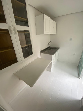 Imagem Imóvel com 1 Quarto à Venda, 37 m² em Centro Histórico - Porto Alegre Imagem Imóvel com 1 Quarto à Venda, 37 m² em Centro Histórico - Porto Alegre