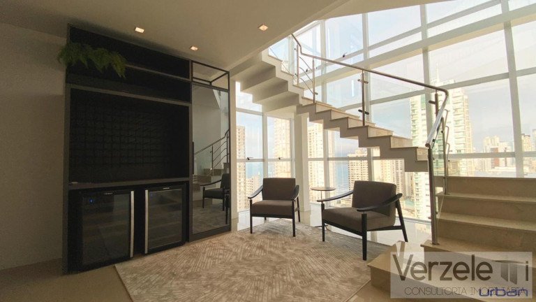 Imagem Apartamento com 4 Quartos à Venda, 240 m² em Centro - Balneário Camboriú