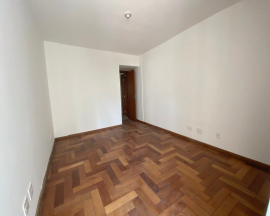 Imagem Imóvel com 3 Quartos à Venda, 120 m² em São Mateus - Juiz De Fora