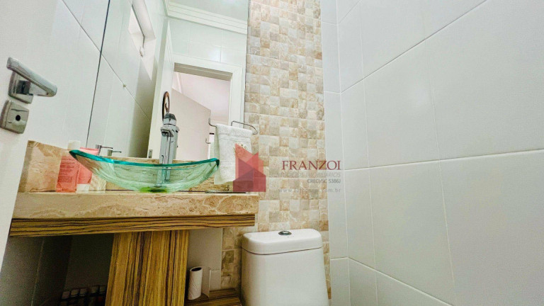 Imagem Sobrado com 3 Quartos à Venda, 230 m² em São Judas - Itajaí Imagem Sobrado com 3 Quartos à Venda, 230 m² em São Judas - Itajaí