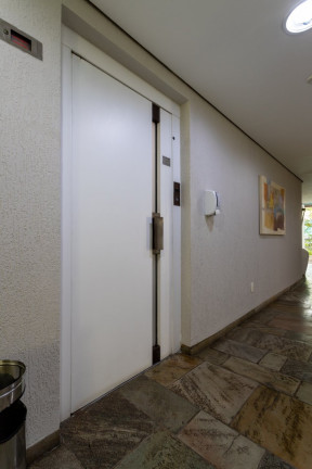 Imagem Imóvel com 3 Quartos à Venda, 120 m² em Moema - São Paulo Imagem Imóvel com 3 Quartos à Venda, 120 m² em Moema - São Paulo