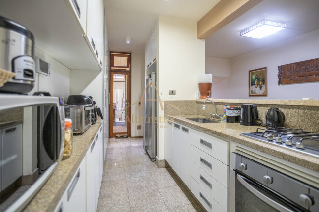 Imagem Casa com 3 Quartos à Venda, 312 m² em Vila Campesina - Osasco Imagem Casa com 3 Quartos à Venda, 312 m² em Vila Campesina - Osasco