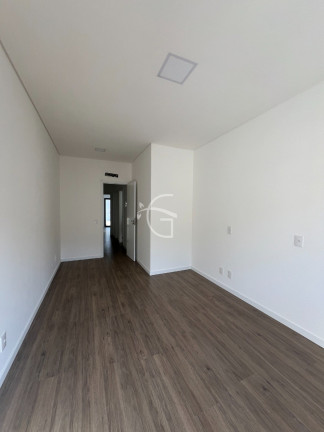 Casa com 3 Quartos à Venda, 114 m² em Saguaçu - Joinville