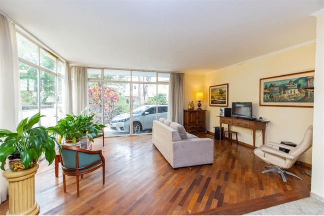 Imagem Casa com 7 Quartos à Venda, 341 m² em Granja Julieta - São Paulo Imagem Casa com 7 Quartos à Venda, 341 m² em Granja Julieta - São Paulo