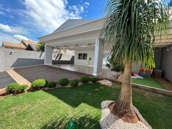 Casa com 4 Quartos à Venda, 430 m² em Neva - Cascavel