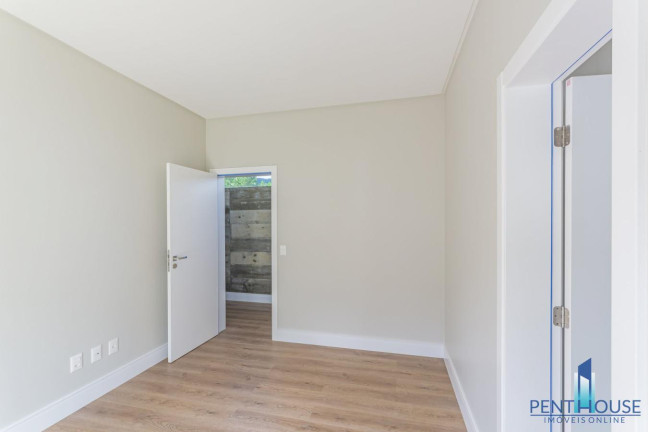 Imagem Casa com 3 Quartos à Venda, 452 m² em Santa Regina - Camboriú Imagem Casa com 3 Quartos à Venda, 452 m² em Santa Regina - Camboriú