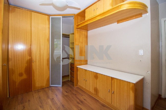 Imagem Apartamento com 3 Quartos à Venda, 104 m² em Petrópolis - Porto Alegre Imagem Apartamento com 3 Quartos à Venda, 104 m² em Petrópolis - Porto Alegre