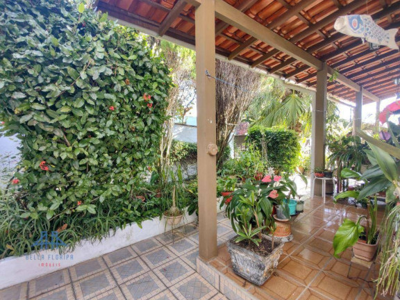 Imagem Casa com 4 Quartos à Venda, 186 m² em Sambaqui - Florianópolis Imagem Casa com 4 Quartos à Venda, 186 m² em Sambaqui - Florianópolis