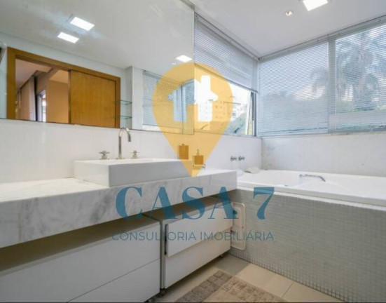 Imagem Apartamento com 4 Quartos à Venda, 137 m² em Sion - Belo Horizonte Imagem Apartamento com 4 Quartos à Venda, 137 m² em Sion - Belo Horizonte
