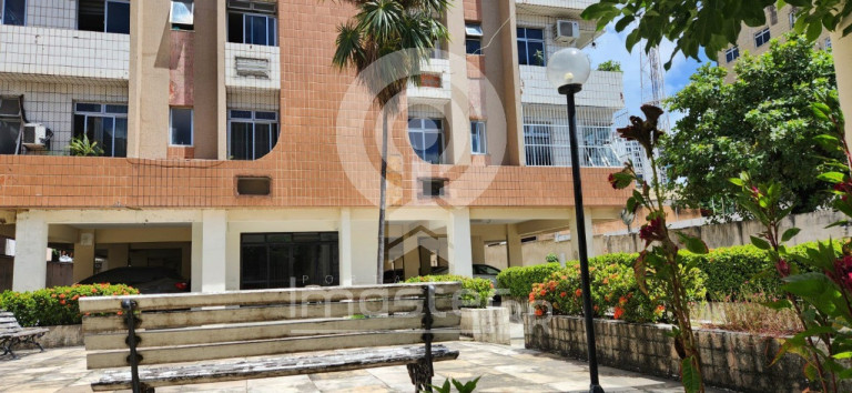 Imagem Apartamento com 3 Quartos à Venda, 126 m² em Varjota - Fortaleza Imagem Apartamento com 3 Quartos à Venda, 126 m² em Varjota - Fortaleza