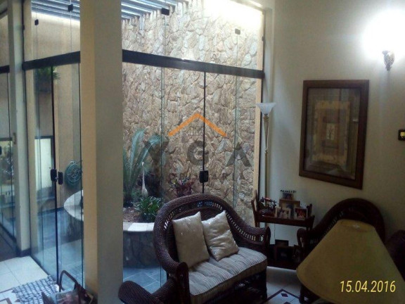 Imagem Casa com 3 Quartos à Venda, 440 m² em Jardim Maringá - São Paulo Imagem Casa com 3 Quartos à Venda, 440 m² em Jardim Maringá - São Paulo
