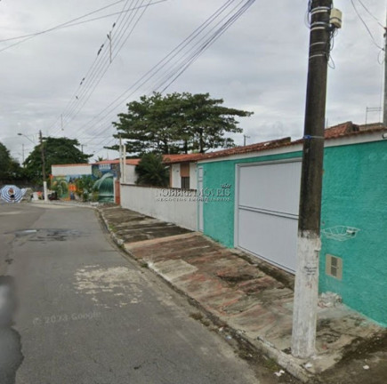 Imagem Casa com 3 Quartos à Venda, 170 m² em Solemar - Praia Grande Imagem Casa com 3 Quartos à Venda, 170 m² em Solemar - Praia Grande