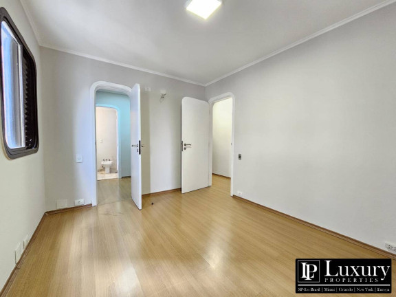 Imagem Cobertura com 4 Quartos à Venda, 331 m² em Vila Uberabinha - São Paulo