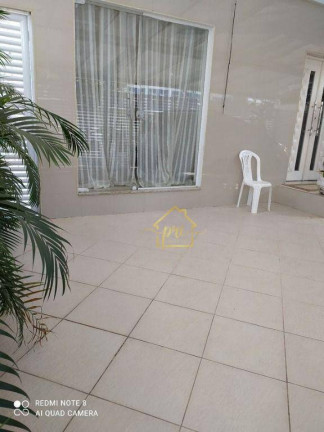 Sobrado com 4 Quartos à Venda, 200 m² em Boqueirão - Santos