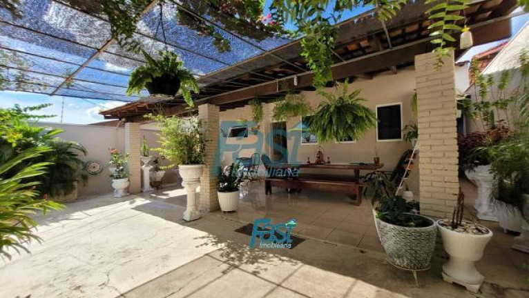 Imagem Casa com 3 Quartos à Venda, 360 m² em Barra Do Pari - Cuiabá Imagem Casa com 3 Quartos à Venda, 360 m² em Barra Do Pari - Cuiabá