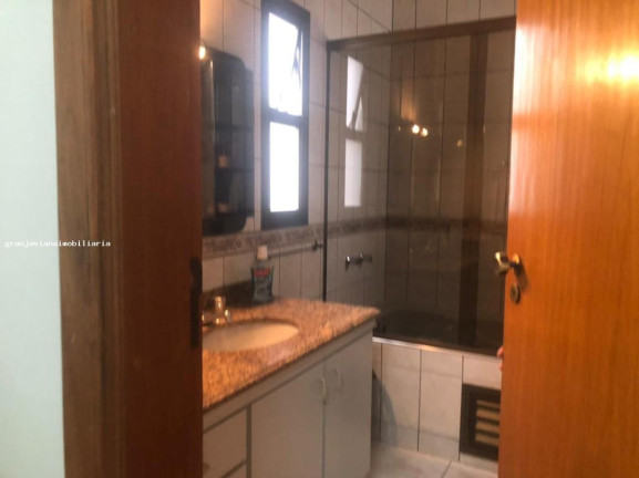 Imagem Casa à Venda, em São Paulo 2 - Cotia Imagem Casa à Venda, em São Paulo 2 - Cotia
