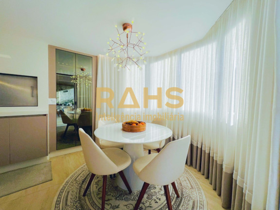 Imagem Apartamento com 3 Quartos à Venda, 198 m² em Atiradores - Joinville