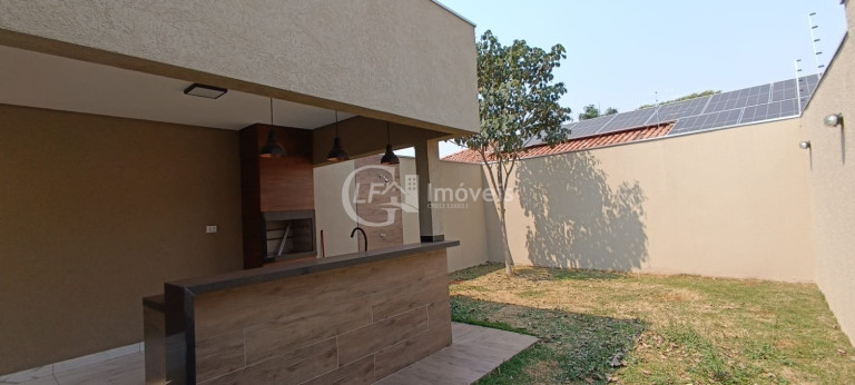 Imagem Casa com 3 Quartos à Venda, 240 m² em Santo Antônio - Campo Grande Imagem Casa com 3 Quartos à Venda, 240 m² em Santo Antônio - Campo Grande