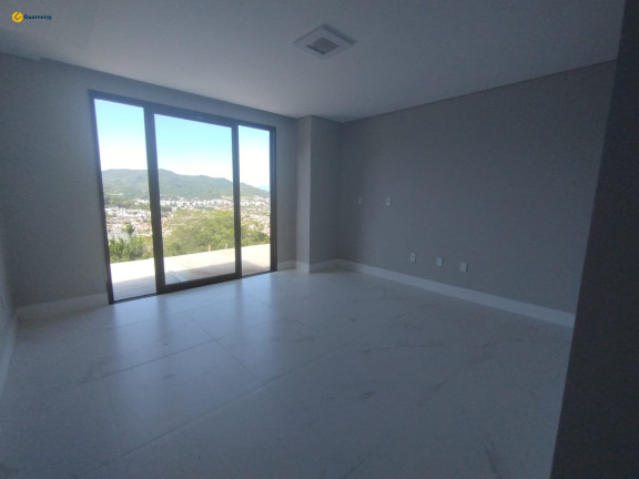 Imagem Casa de Condomínio com 3 Quartos à Venda, 558 m² em Itacorubi - Florianópolis Imagem Casa de Condomínio com 3 Quartos à Venda, 558 m² em Itacorubi - Florianópolis