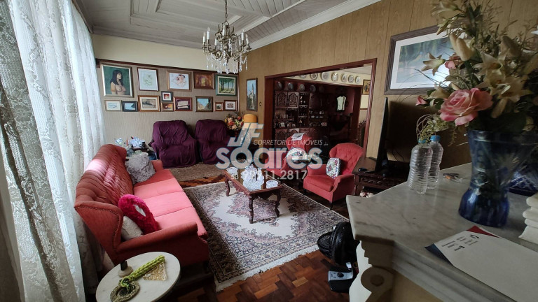 Imagem Casa com 5 Quartos à Venda, 620 m² em Centro - Pelotas Imagem Casa com 5 Quartos à Venda, 620 m² em Centro - Pelotas