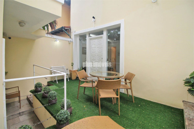 Imagem Casa com 3 Quartos à Venda, 255 m² em Jardim América - São Paulo Imagem Casa com 3 Quartos à Venda, 255 m² em Jardim América - São Paulo