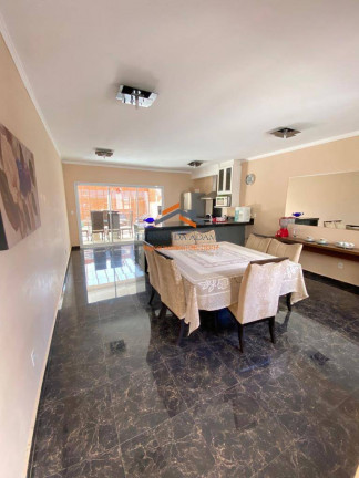 Imagem Casa com 5 Quartos à Venda, 360 m² em Swiss Park - Campinas Imagem Casa com 5 Quartos à Venda, 360 m² em Swiss Park - Campinas