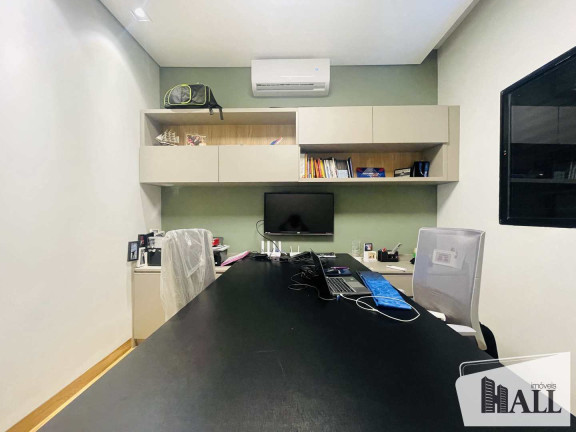 Imagem Casa com 3 Quartos à Venda, 218 m² em Centro - Bady Bassitt Imagem Casa com 3 Quartos à Venda, 218 m² em Centro - Bady Bassitt