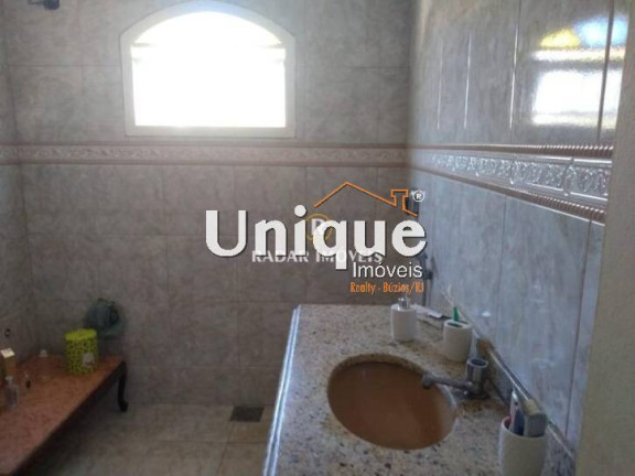 Imagem Casa com 5 Quartos à Venda, 360 m² em Centro - São Pedro Da Aldeia Imagem Casa com 5 Quartos à Venda, 360 m² em Centro - São Pedro Da Aldeia