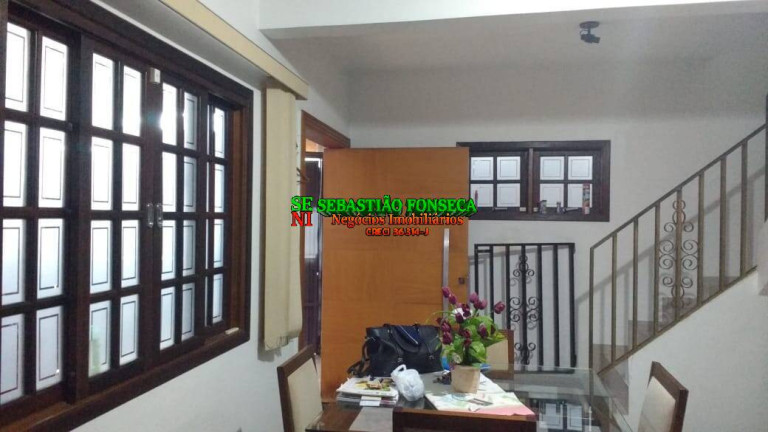 Imagem Sobrado com 3 Quartos à Venda, 12.879 m² em São José Dos Campos