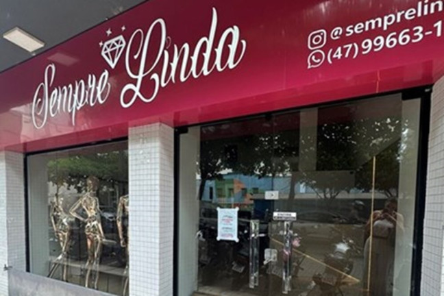 Sala Comercial à Venda, 83 m² em Centro - Balneário Camboriú