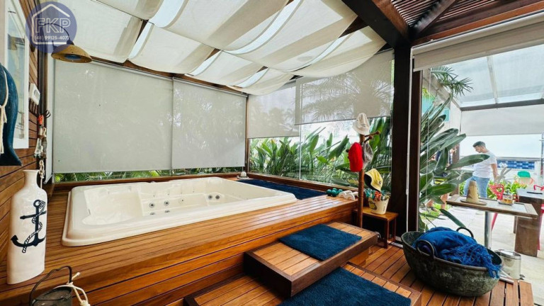 Imagem Casa com 4 Quartos à Venda, 400 m² em Jurerê Internacional - Florianópolis