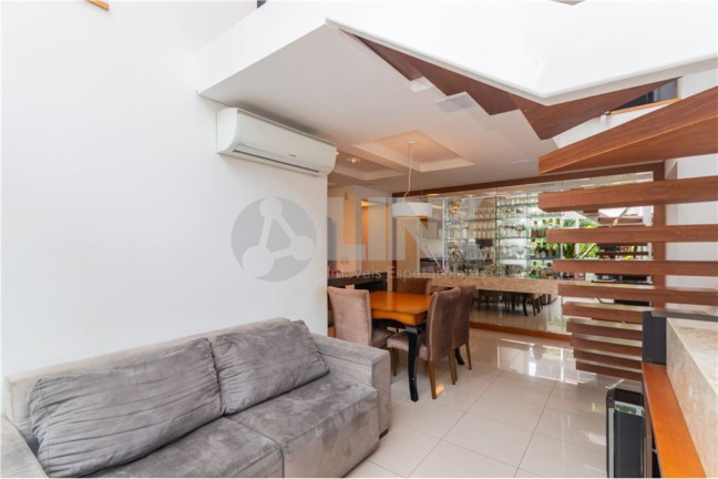 Imagem Apartamento com 2 Quartos à Venda, 97 m² em Rio Branco - Porto Alegre Imagem Apartamento com 2 Quartos à Venda, 97 m² em Rio Branco - Porto Alegre