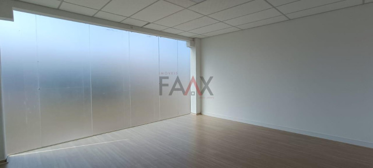 Imagem Imóvel Comercial para Alugar, 330 m² em Centro - Guarapuava Imagem Imóvel Comercial para Alugar, 330 m² em Centro - Guarapuava